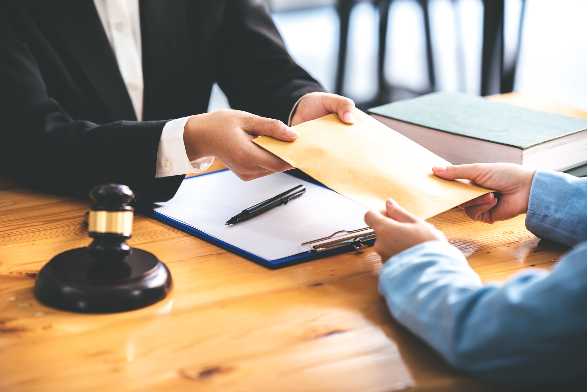 central judge take bribes from customers at the courtroom tables 1 2